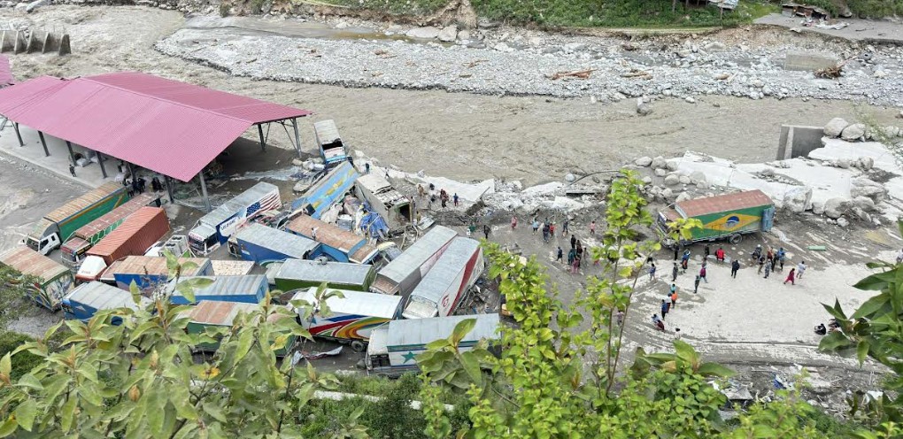 चीनको केरुङमा अलपत्र ९१ नेपालीको सफल उद्धार