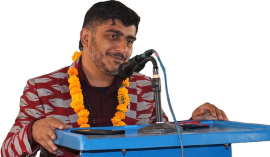 भानु जयन्तीमा प्रदीप रोदनको गजल वाचन