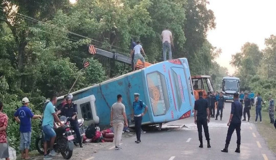 कपिलवस्तु बस दुर्घटना  : घाइतेको पहिचान खुल्यो