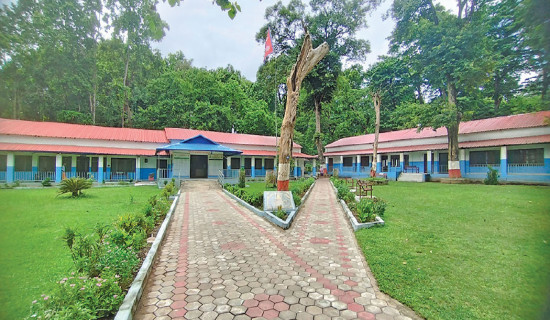 बिरामीको विश्वास जित्दै प्राकृतिक उपचार केन्द्र
