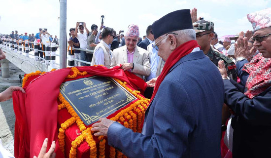 प्रधानमन्त्रीबाट हुलाकी राजमार्गको रतुवा पुल उद्घाटन