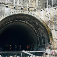 शान्ति उद्यानमा पर्यटक आकर्षण बढ्दाे