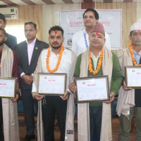 पुनः निर्माणसँगै तङ्ग्रिँदै बझाङ