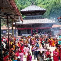 मनाइयो तमु ल्होसार पर्व