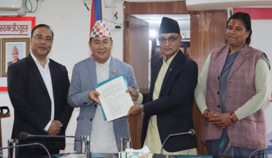 सिङ्गो गाउँमा दुुई हप्तादेखि खानेपानीको हाहाकार
