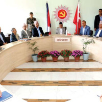 एमाले सचिवालय बैठक : ७० बर्से उमेरहद हटाउने प्रस्ताव