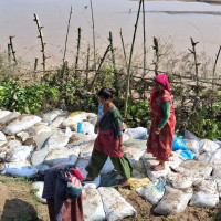 डाइलासिस सेवा सञ्चालनका लागि डडेल्धुरा अस्पताललाई चार वटा मेसिन हस्तान्तरण