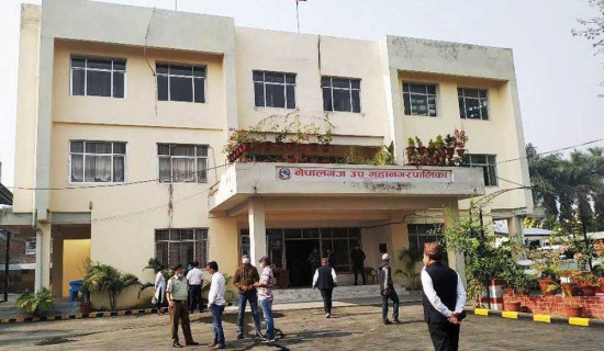 स्वदेशी पोशाक राख्न विद्यालयलाई उपमहानगरको निर्देशन