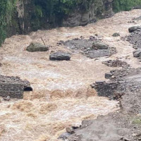 बाढीपहिरोबाट बच्न उच्च सावधानी