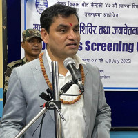 पर्वतको लाङ्दी पहिरो : पुरिएका दम्पतीमध्ये श्रीमान् मृत फेला, श्रीमतीको खोजी जारी