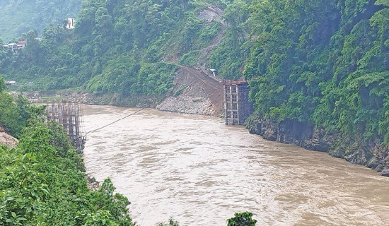 ठेक्का लागेको बाह्र वर्षपछि पुलको डिजाइन परिवर्तन