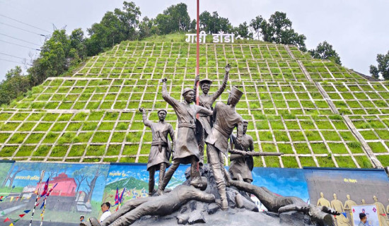 प्रक्रिया पूरा नहुँदा तातोपानी भन्सारमा थन्कियो ५० टन मल