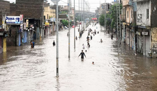 पाकिस्तानमा मनसुनी प्रकोप : मृत्यु हुनेको सङ्ख्या २१६ पुग्यो