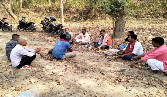 ढल्केबर–चन्दनपुर सडक स्तरोन्नति हुने