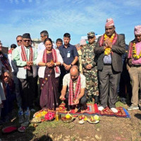 सामूहिक स्याउ र ओखर खेतीमा युवा