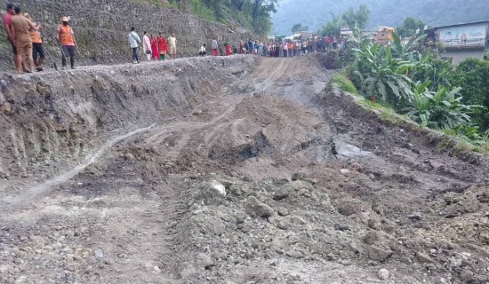 सिद्धार्थ राजमार्ग भाँसिदा सडक अबरुद्ध