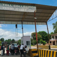 मोटरसाइकलले साइकललाई ठक्कर दिदा २ जनाको मृत्यु