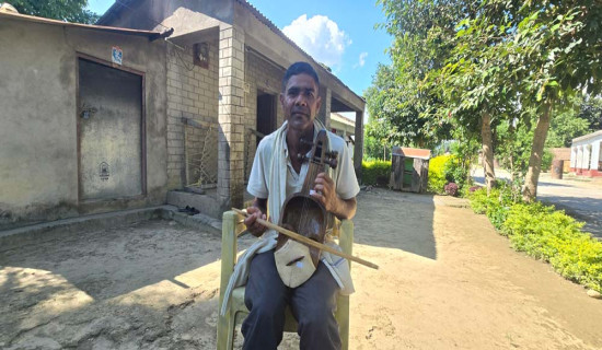 मोटरसाइकलले साइकललाई ठक्कर दिदा २ जनाको मृत्यु