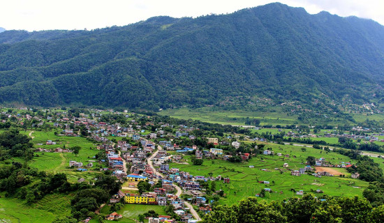 भोर्लेटार बजार र हरियाली धानखेत