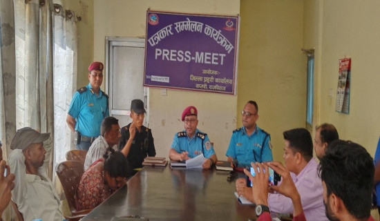 साढे १२ लाखभन्दा बढी मूल्यको अवैध मदिरा बरामद
