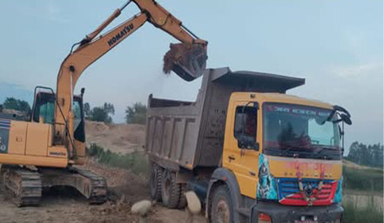 सिम्रौनगढमा झड्प, कार्यालयमा तोडफोड