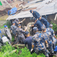 चीनमा बस दुर्घटना: १० को मृत्यु, चार जना बेपत्ता