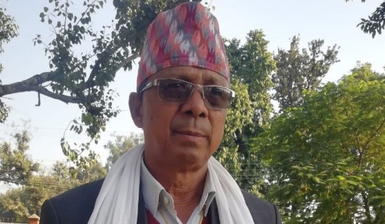 कार्यकक्षबाहिरै ‘रेक्टर’ र ‘रजिस्ट्रार’