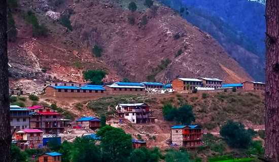 नयाँ प्रधानाध्यापक नियुक्त गर्दा विद्यार्थीद्वारा विद्यालय बन्द