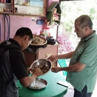 नवौँ राष्ट्रिय खेलकुद : खेल मैदान तयार गर्न जुटे वालिङका युवाहरू