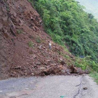 चन्द्रपुरमा लम्पी स्किनविरुद्ध निःशुल्क औषधि वितरण