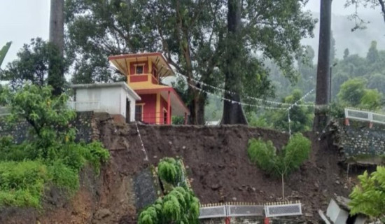 गंगामाला मन्दिरको पर्खाल भत्कियो