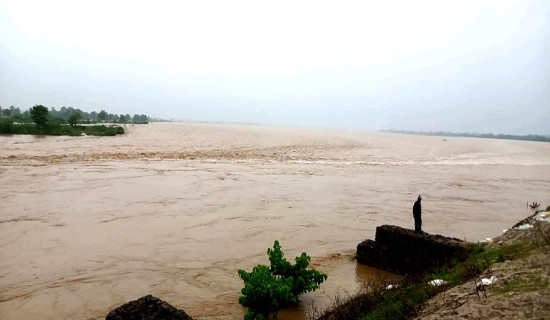 मतदान गर्न आएका नेपाली रोजगारीका लागि भारत फर्किंदै
