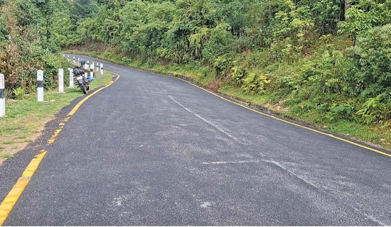 सत्र किलोमिटर पक्की सडक निर्माण