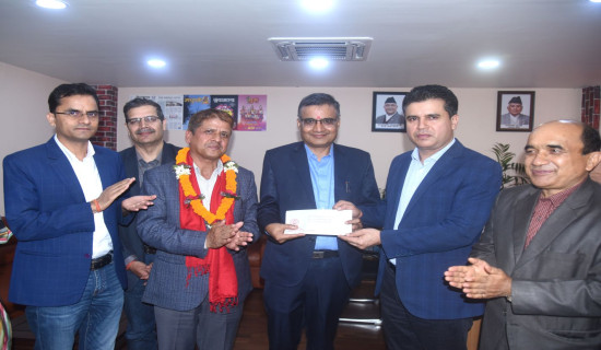 ‘द राइजिङ नेपाल’को प्रधान सम्पादकमा गौतम नियुक्त्त, थपलियाको बिदाइ