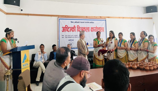 काठमाडौंमा थारु अस्टिम्की चित्रकला कार्यशाला