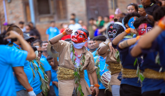 कीर्तिपुरको ध्यँध्यँ पापा (फोटो फिचर)