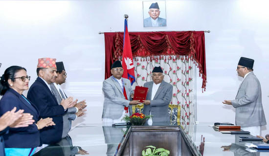 राष्ट्रपतिसमक्ष मुस्लिम आयोगको प्रतिवेदन पेस