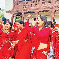 तिज गीतमा मौलिकताको चिन्ता
