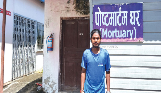 छ वर्षदेखि शव चिरेर सिलाउँदै मरिक