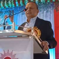 सीसा, कुखुराको प्वाँखको व्यवस्थापनमा चुनौती