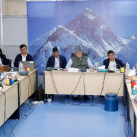 थारू समुदायले अष्टिम्की पर्व मनाउँदै