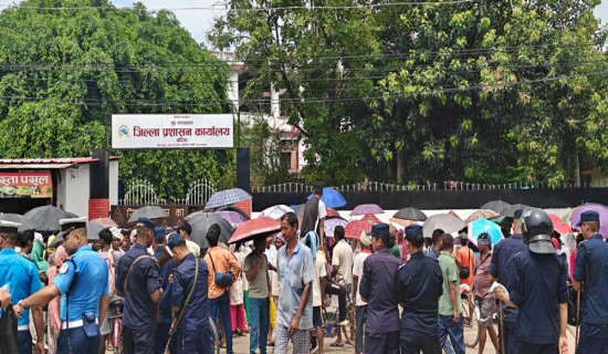 मानव–वन्यजन्तु द्वन्द्व :  स्थानीयले घेरे स्थानीय प्रशासन