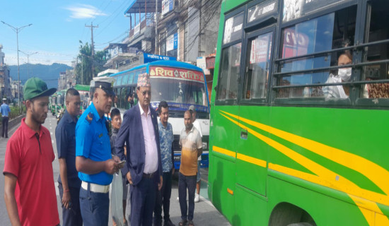 ७० गाडीको प्रदूषण जाँच्दा ४० वटा मापदण्ड विपरीत