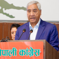 सीताकुण्डमा भक्तजनको भिड