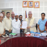 अनलाइन सेवा पाउन झन्झट