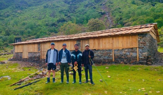 इटालीको भेन्टिना हिमनदी तीव्ररूपमा पग्लिँदै, अब टाढाबाट मात्र निगरानी सम्भव
