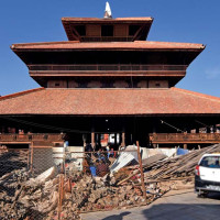 कोही काममा व्यस्त, कोही परिवारसँग मस्त