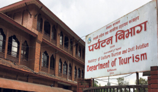 पर्यटकको रोजाइमा वीरेझर्ना परेपछि स्थानीय हर्षित