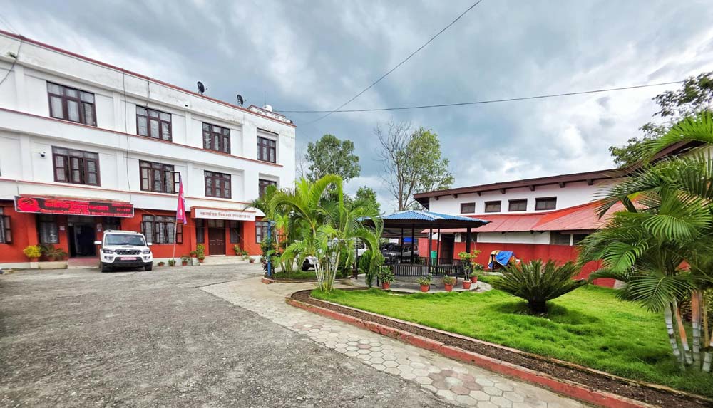 सरकारी चिकित्सकलाई निजीमा काम गर्न रोक