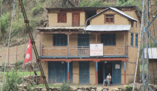 इलाका प्रशासन कार्यालय सर्केगाडबाट ६ हजार बढीले लिए नागरिकता
